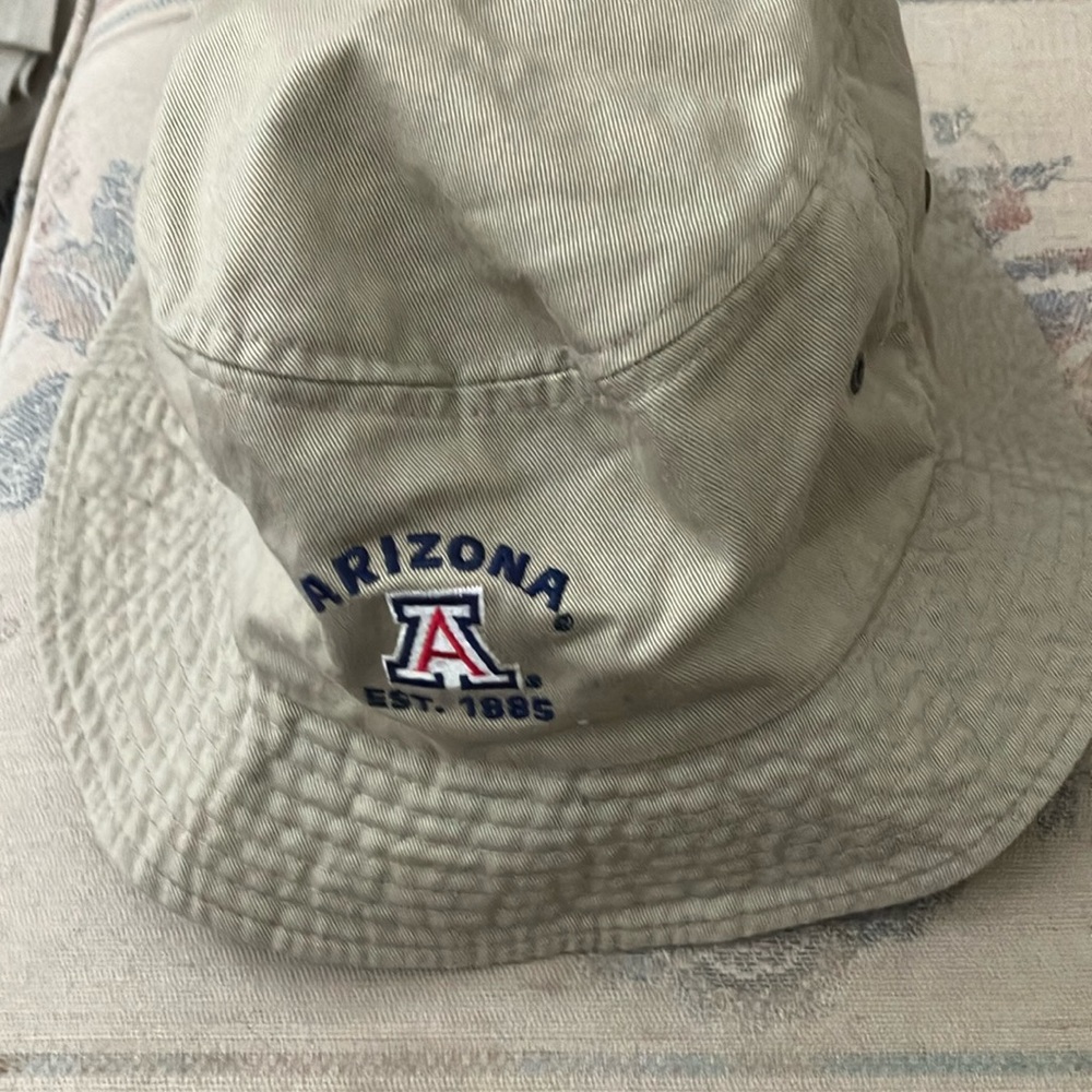 FINAL MARKDOWN Sportsman Arizona flop hat